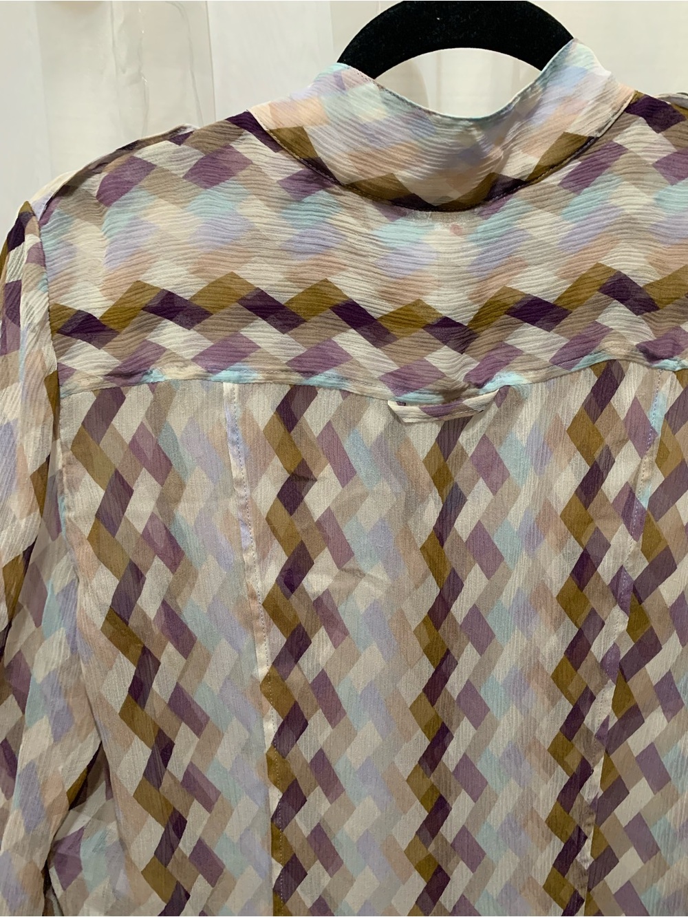 Diane von Furstenberg Sheer Silk Geometrical Zig Zag Button Down - Picture 4 of 9